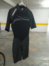 Fato surf body skim