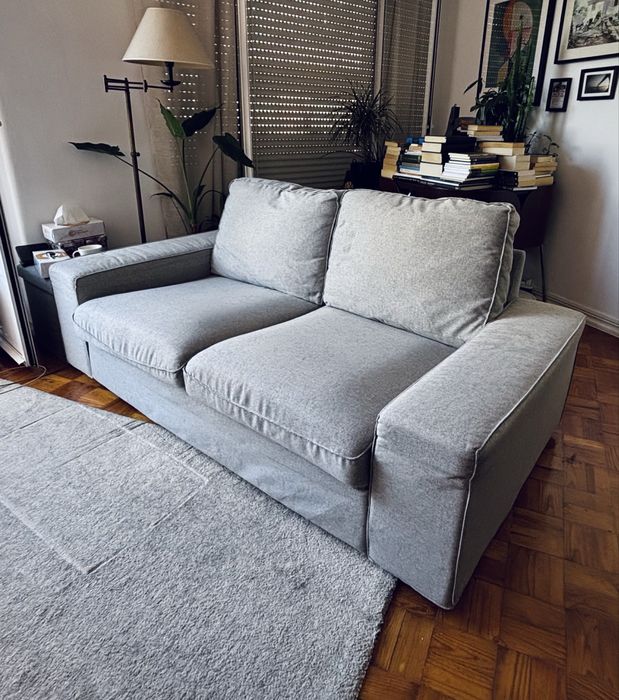 Sofa KIVIK 2 lugares (como novo)