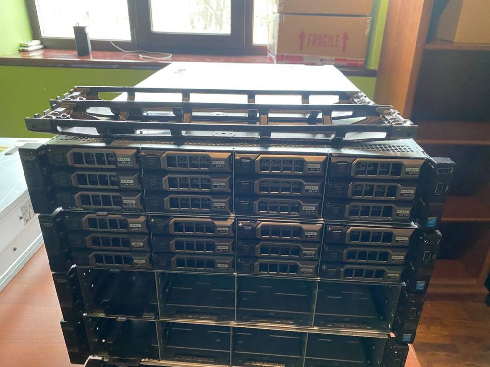 Сервери Dell Power R730xd 16LFF+2SFF