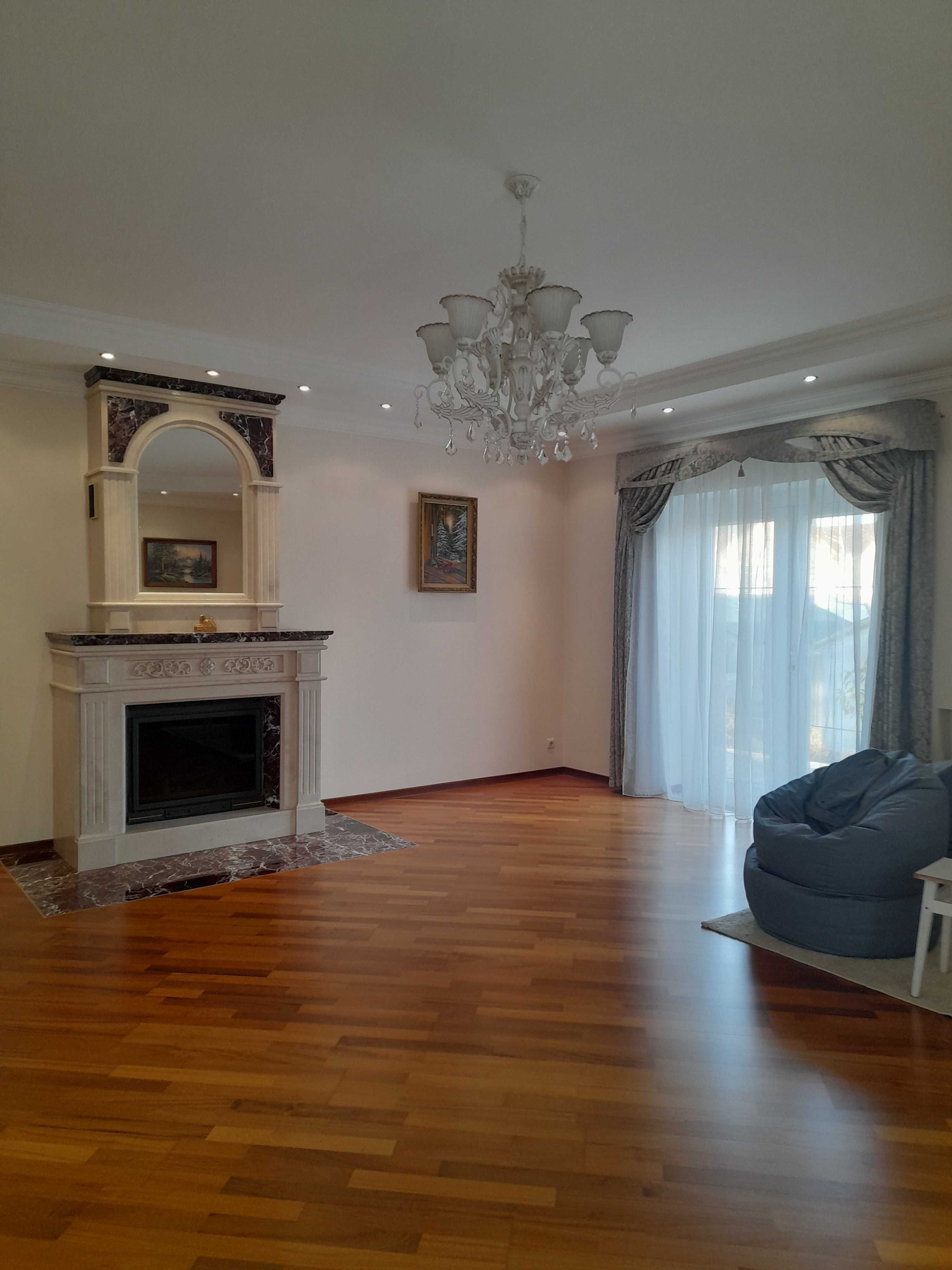 Без комісії! Будинок 190м², сауна з гаражем 50м², гостьовий 36 м²