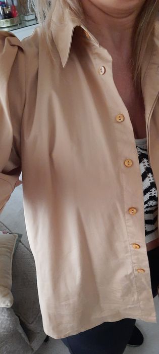 Blusa bege tam L marca Sfera