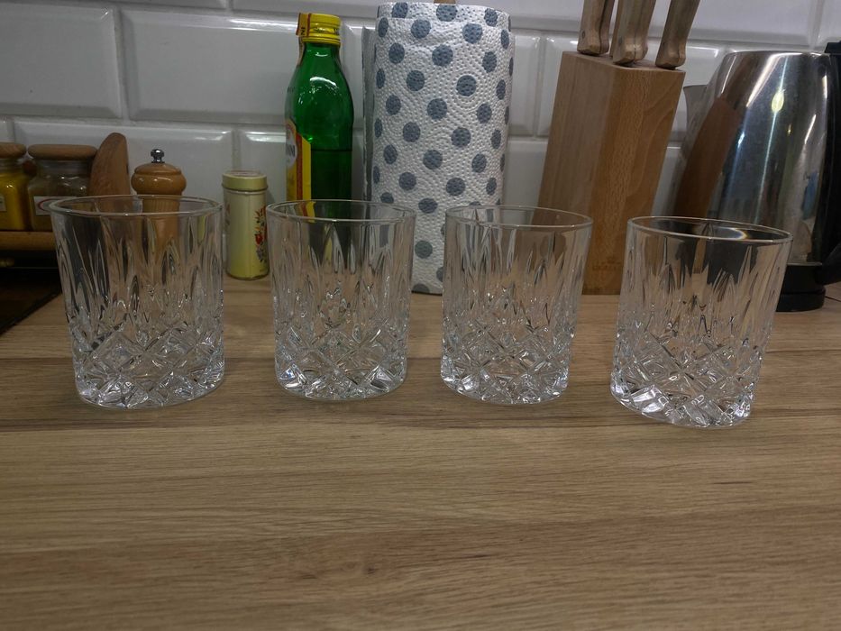 Zestaw 4 szklanek kryształowych