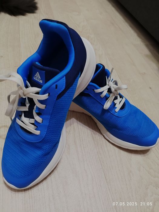 Кросовки Adidas!