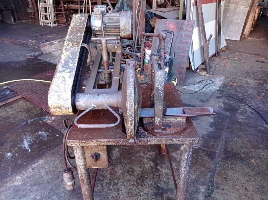 Piła tarczowa do cięcia stali