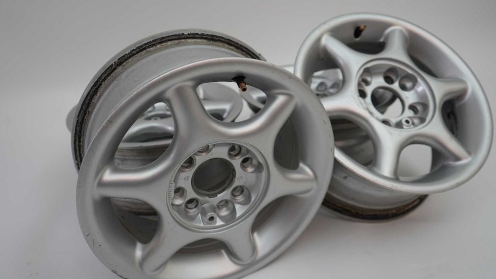 Felgi Alufelgi STTI R13 5,5J 4x100 4x108 ET38