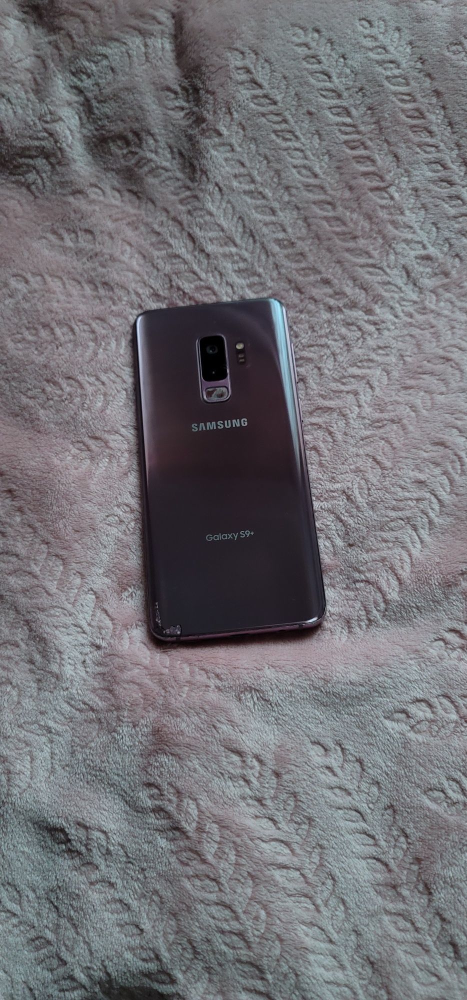 Samsung S9+ G965U1 6/64гб с трещинами