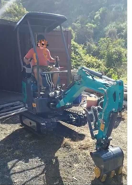 mini escavadora PRO