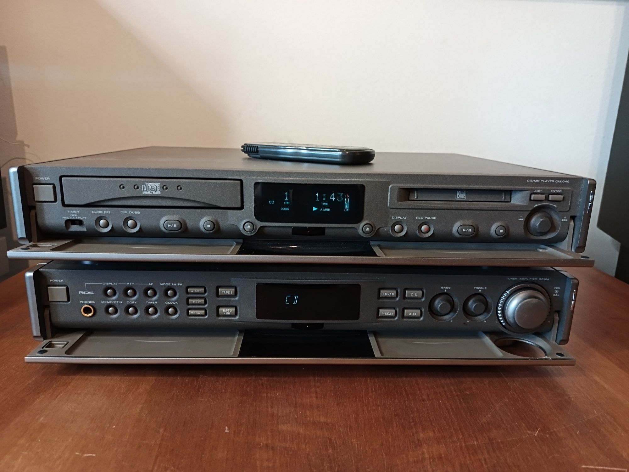 Zestaw MATANTZ  Slimline (Amplituner+ CD/Minidisc)