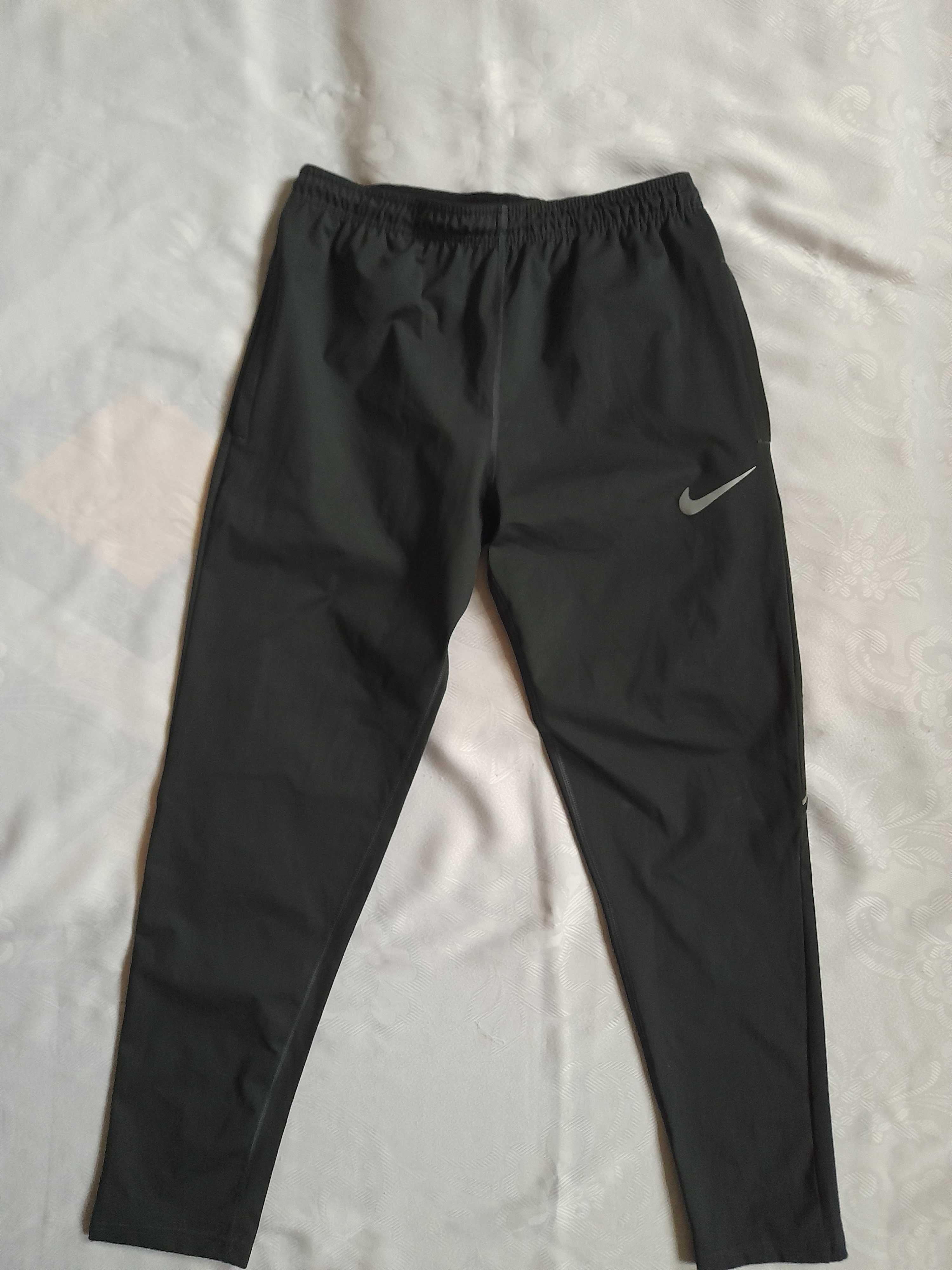 dwu częściowy dres sportowy   nike dri-fit stan idealny