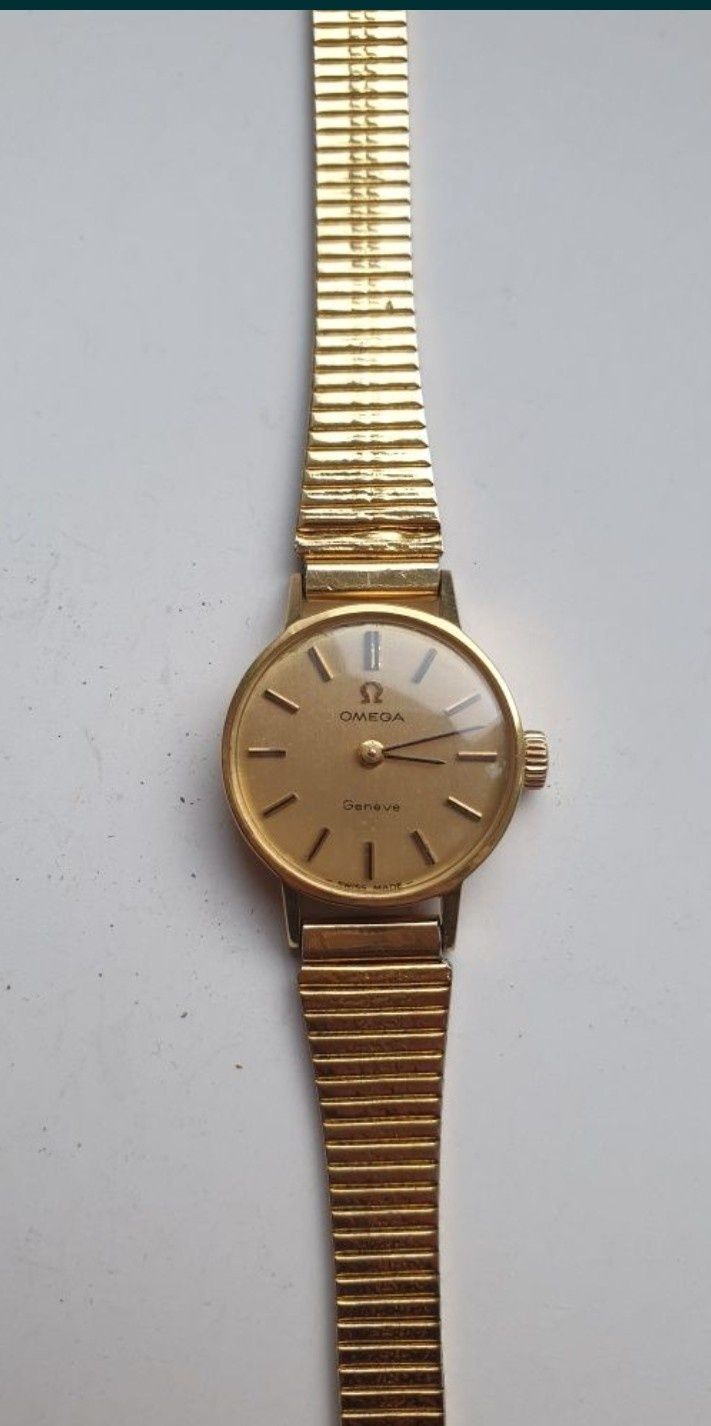 Omega Geneve zegarek damski 18k750