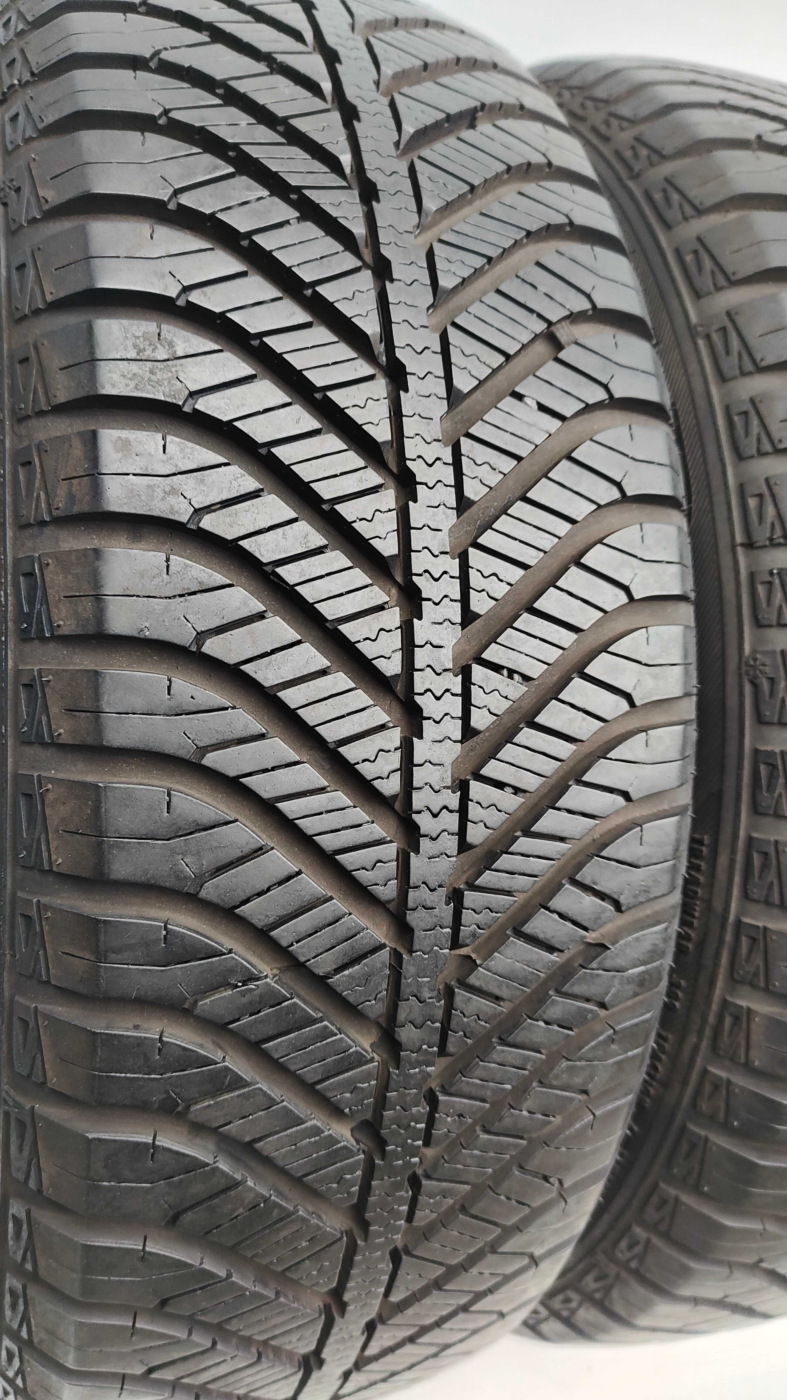 Opony Całoroczne 185/55/15 Goodyear 2szt 7,5mm