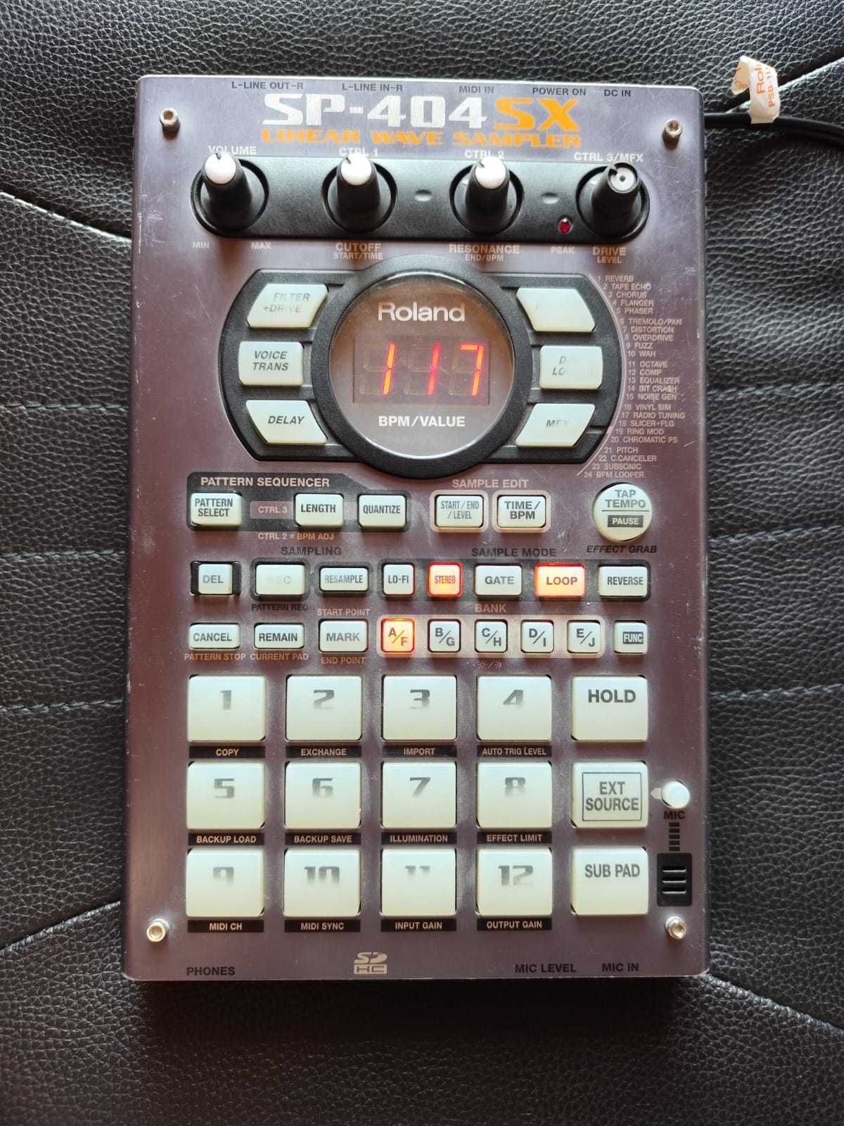 Sampler Roland SP 404 SX