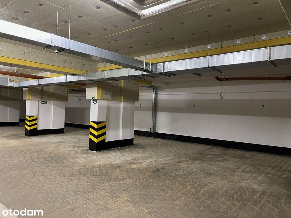 Sprzedam miejsce garażowe w hali garażowej pod nowym budynkiem