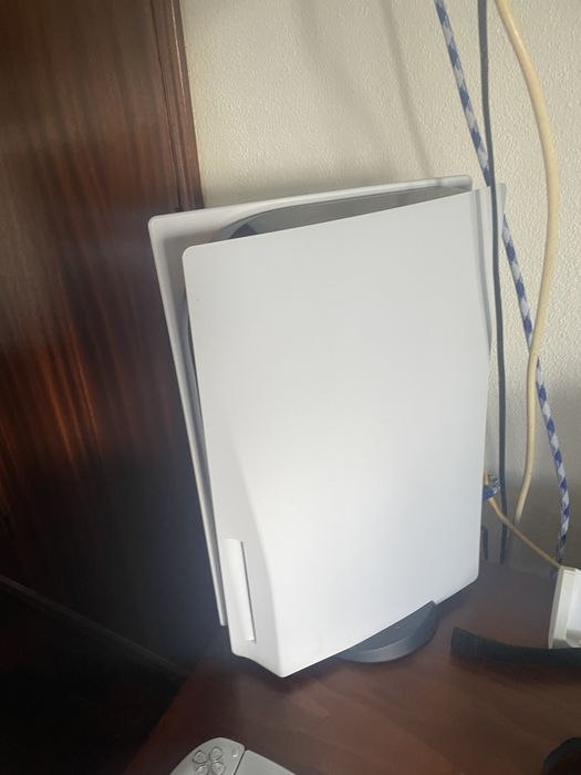 Playstation 5 1TB com leitor + comando + jogos