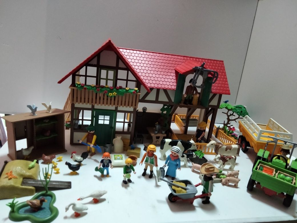 Playmobil gospodarstwo rolne z traktorem