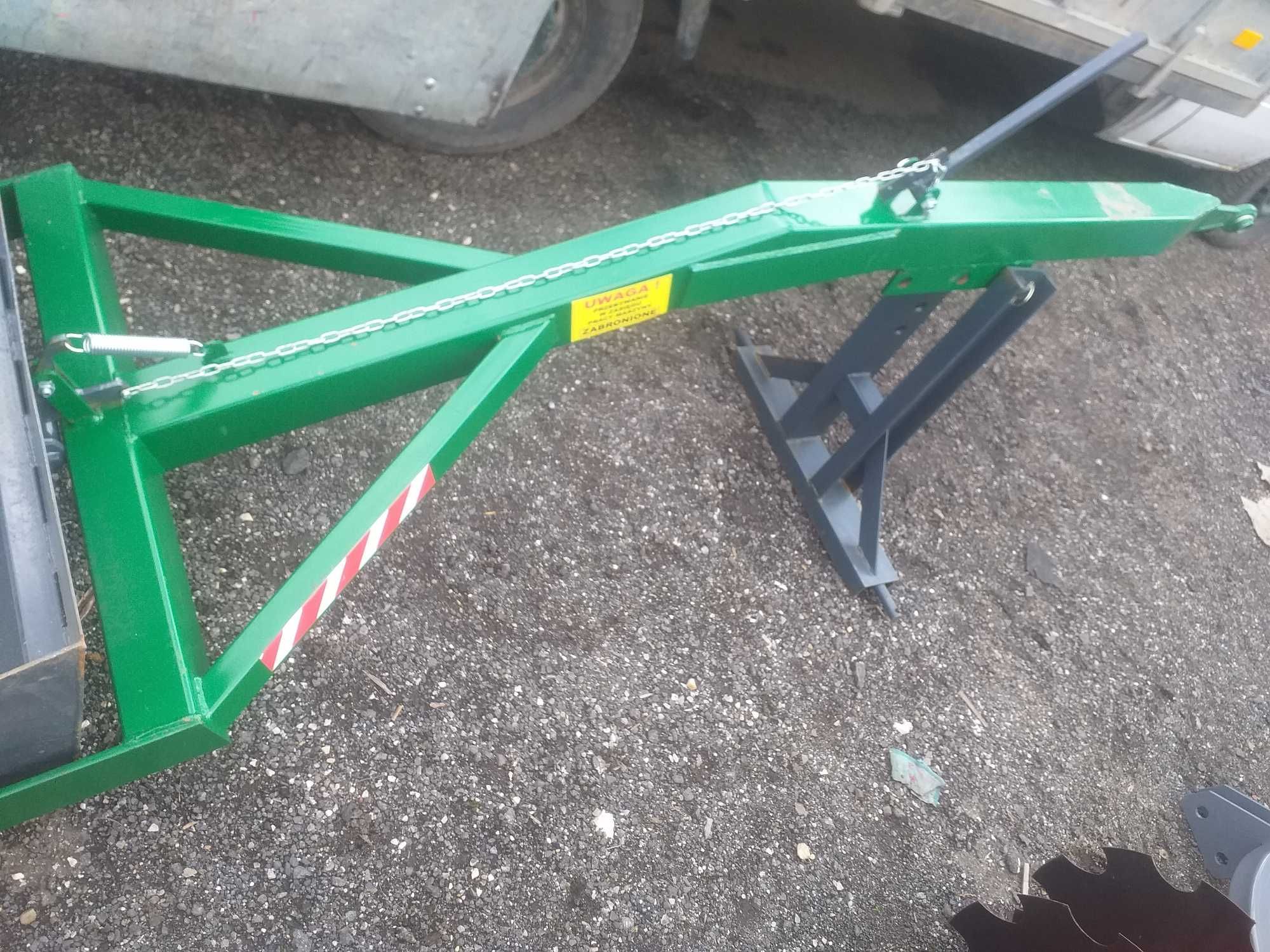 Ładowacz na tył z łyżką lub widłami do obornika do traktora c330 c360