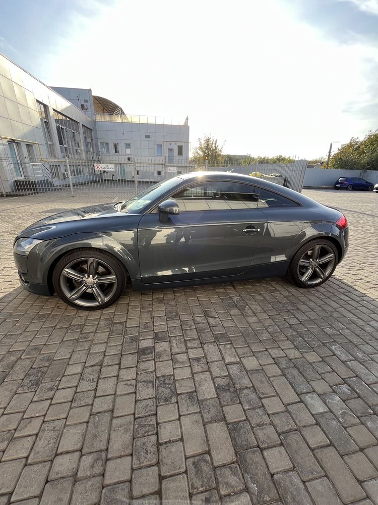 Продам Audi TT