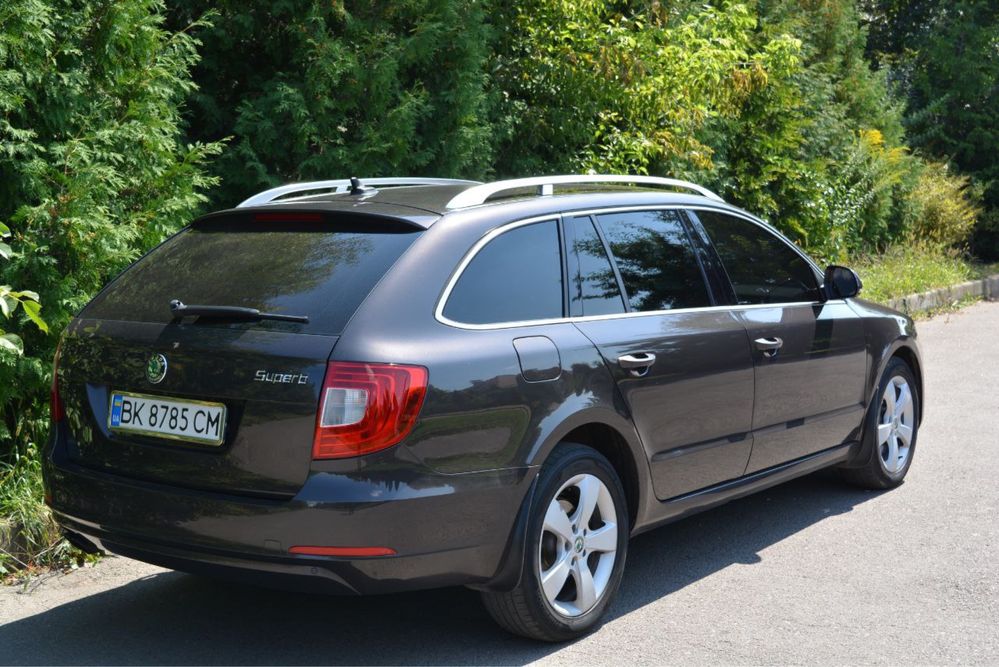 Skoda Superb 2 2010р. || покоління, в кузові універсал.