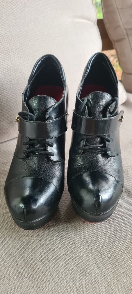 Buty botki szpilki Kazar skórzane rozm. 38