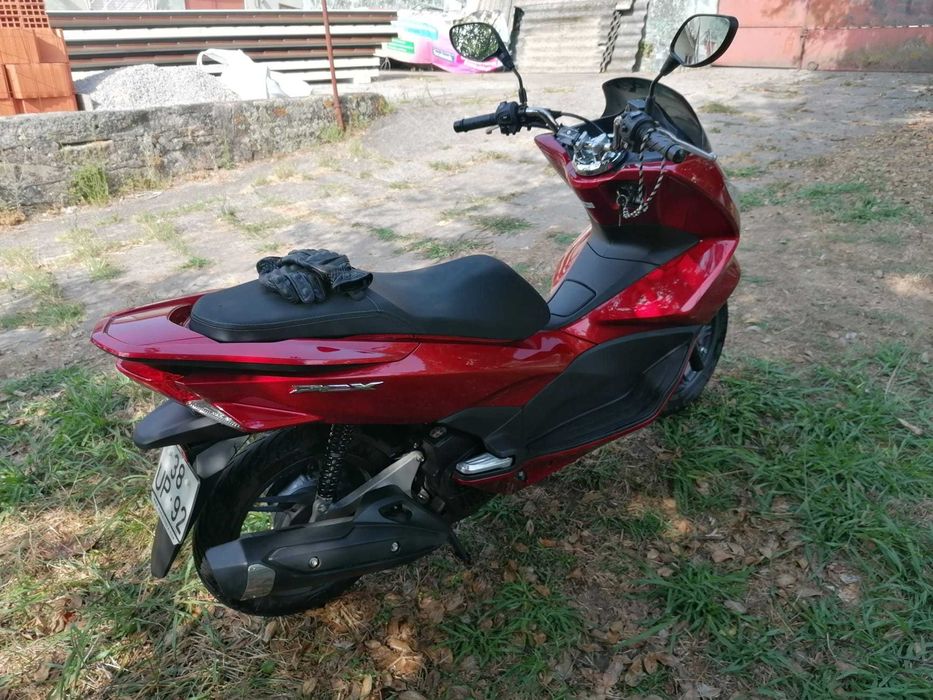 Honda PCX 125 como nova