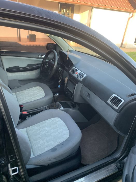 Fabia 2001 рік 1.4 бензин