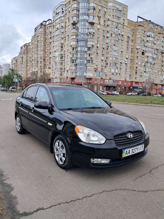 Продам Хюндай Акцент 1,6 автомат