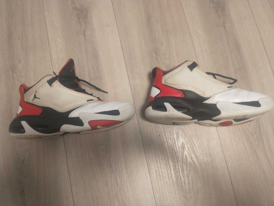 Buty Jordan Max Aura 4