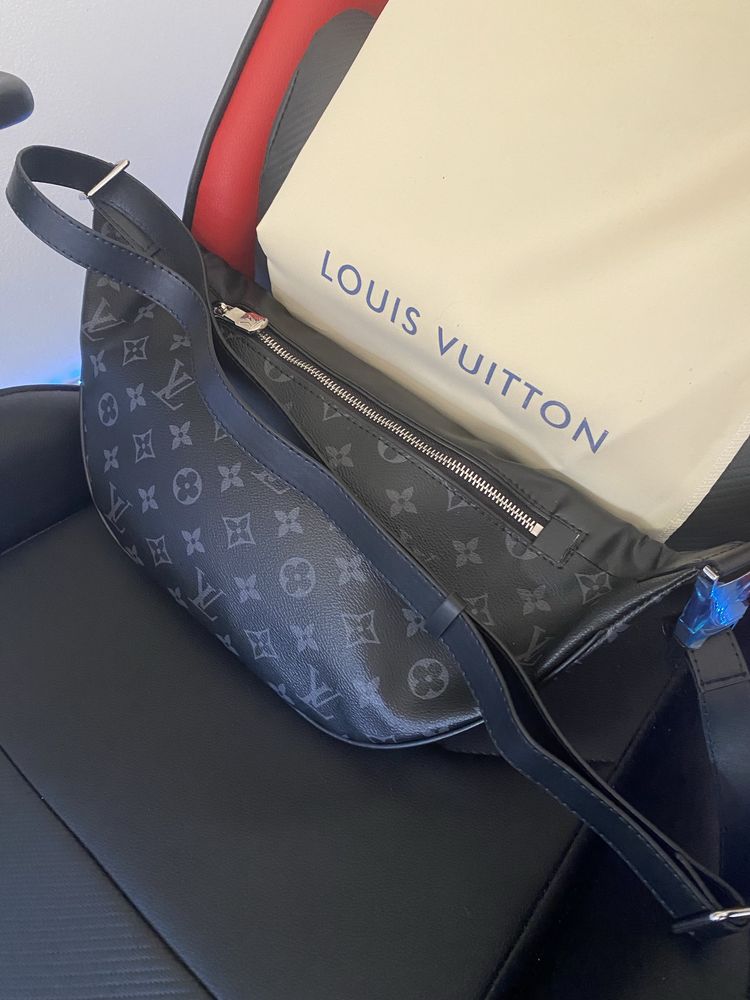 Louis Vuitton Bolsa Nova Com Dust Bag