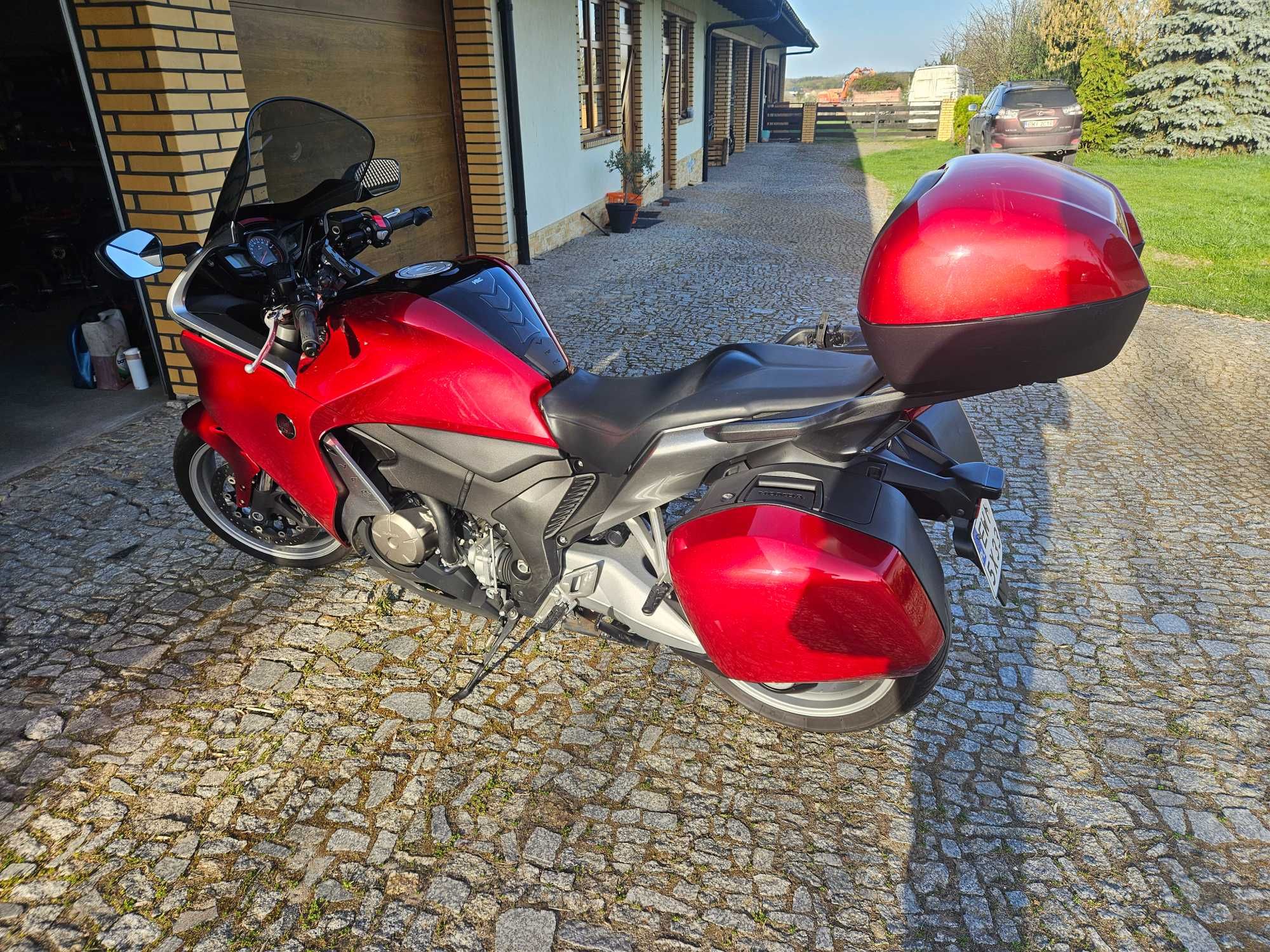 Honda  VFR 1200F