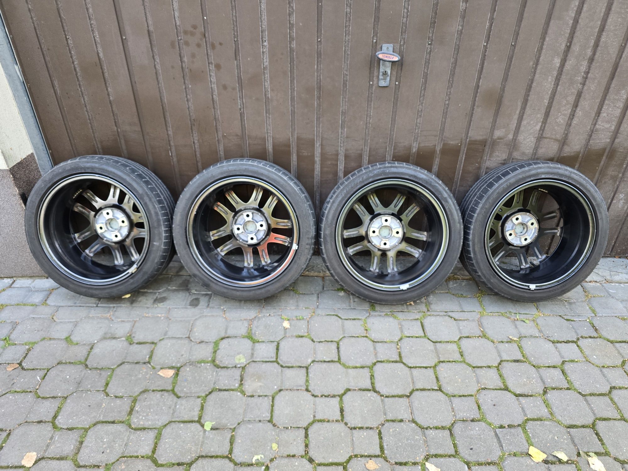 Felgi z oponami 195/45R16 Mazda 2 4x100 MX-5 Toyota Yaris Suzuki Swift