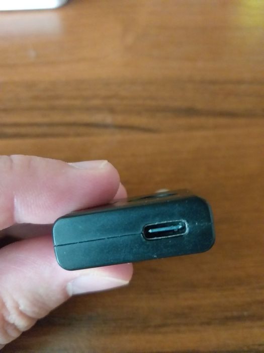 Автомобільний Bluetooth-адаптер