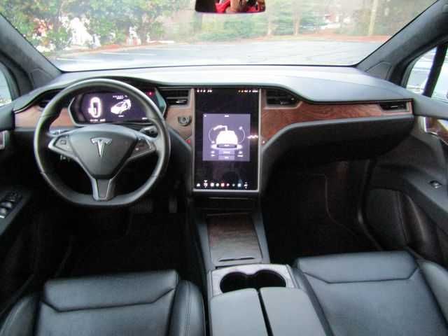 Tesla Model X 2018