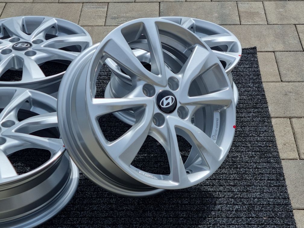 Hyundai 15 " nowe felgi alu i10 i20 Bayon Inster 4x100 srebro alufelgi
