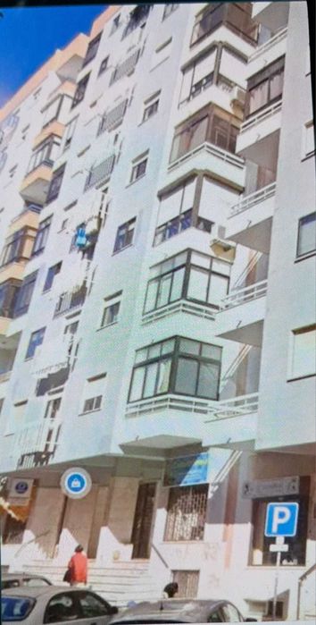 Alugo quarto despesas incluídas.