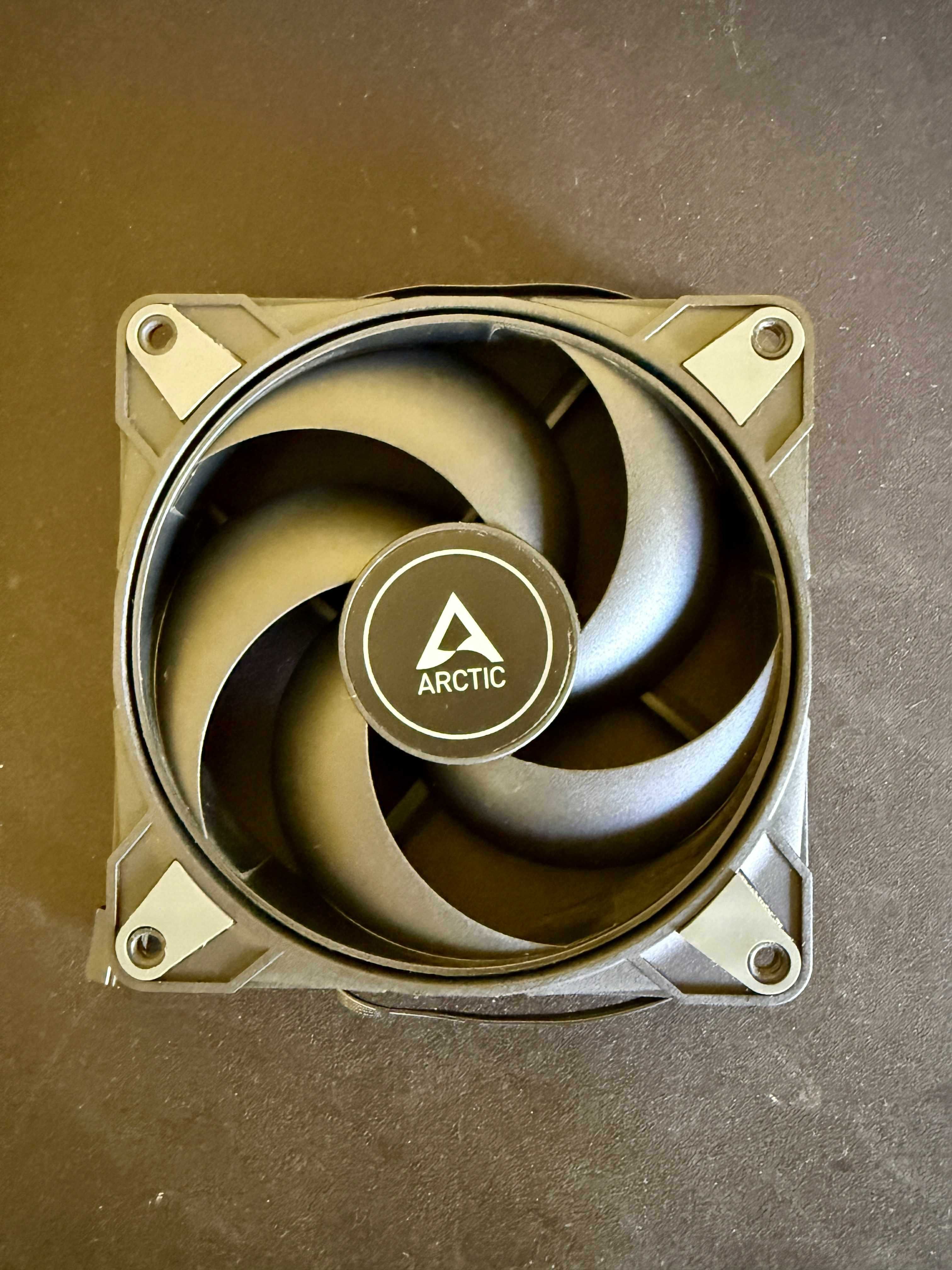 Ventoinhas Arctic P12 Max 3300RPM PWM (Pack)