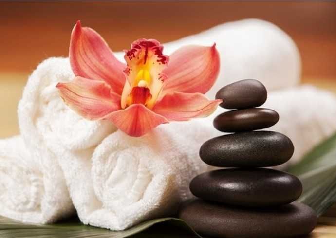 Massagista com formação em massagem...relaxamento muscular.