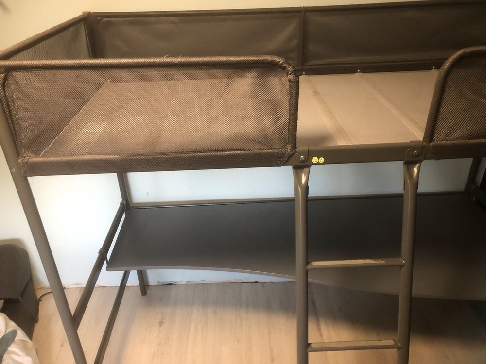 Łóżko Ikea Tuffing z biurkiem UŻYWANE