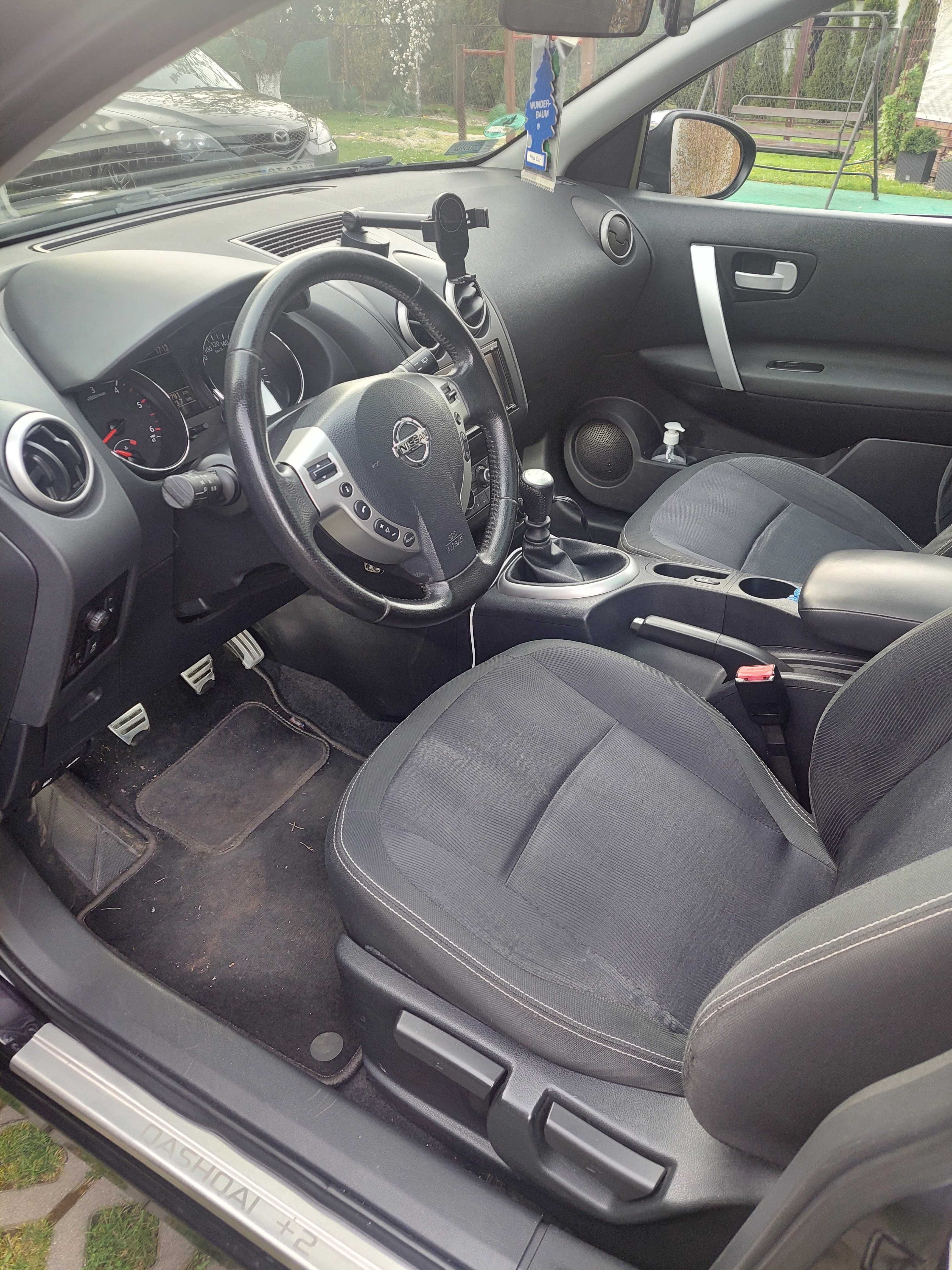 Nissan Qashqai +2 2.0 dci  2010 rok