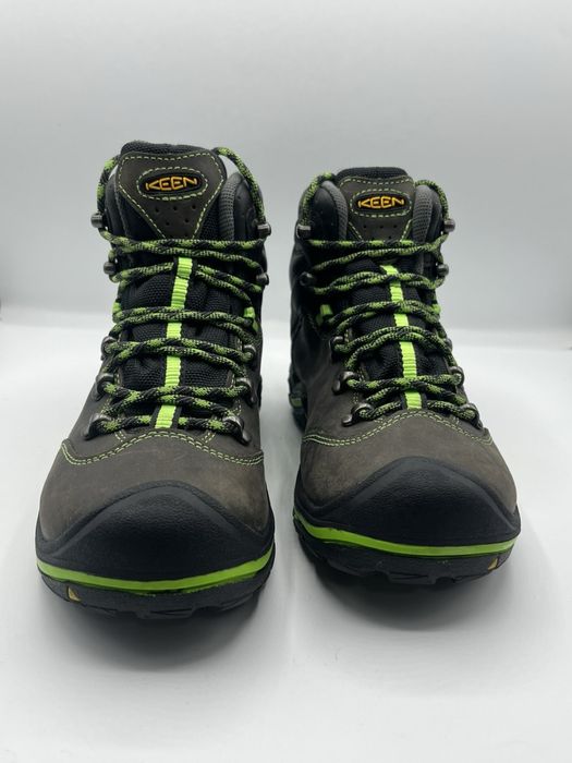 Оригінальні дитячі зимові черевики Keen. Розмір 35
