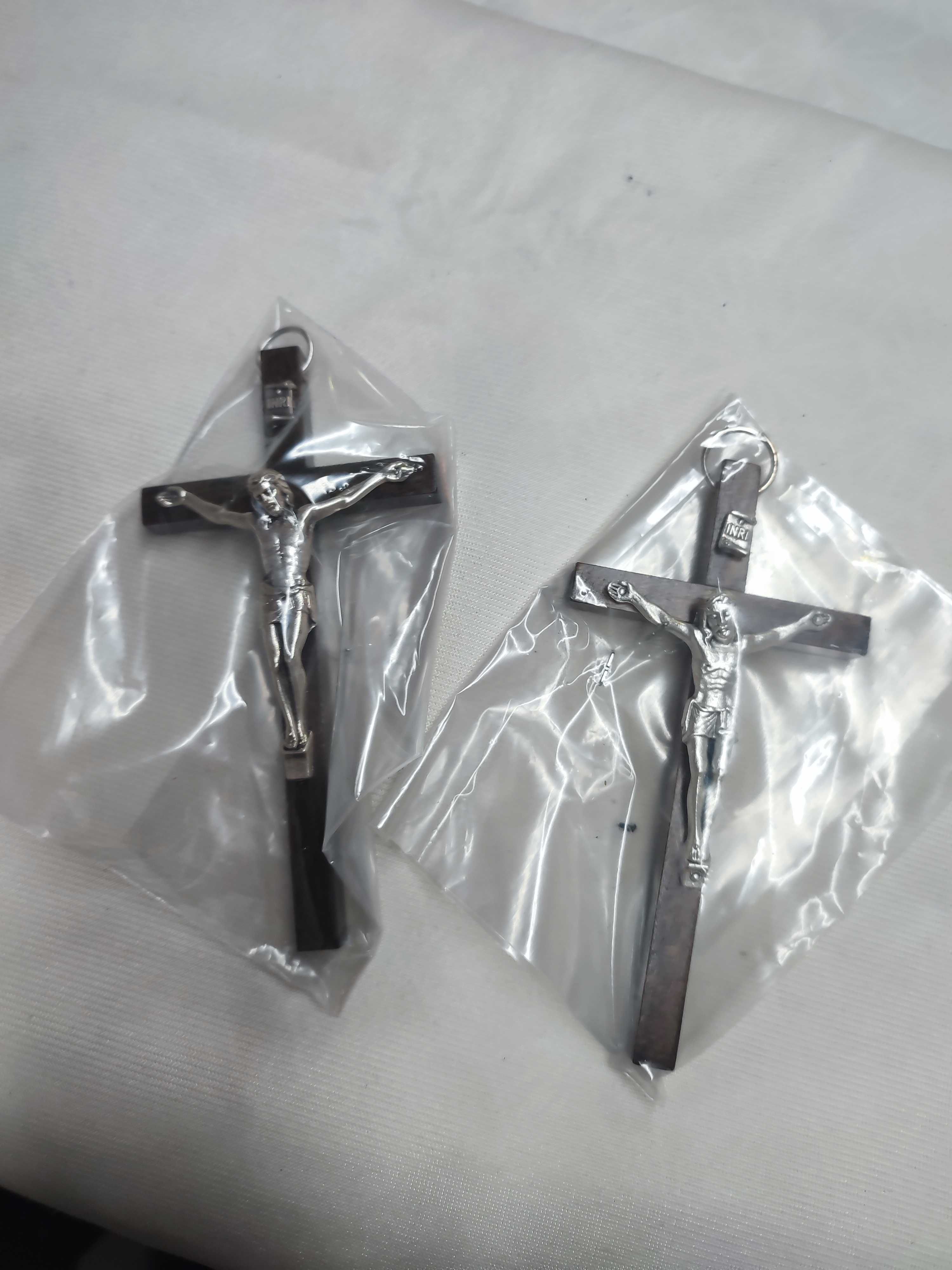 18x Crucifixos em Madeira cerejeira e Metal, fabrico artesao Italiano