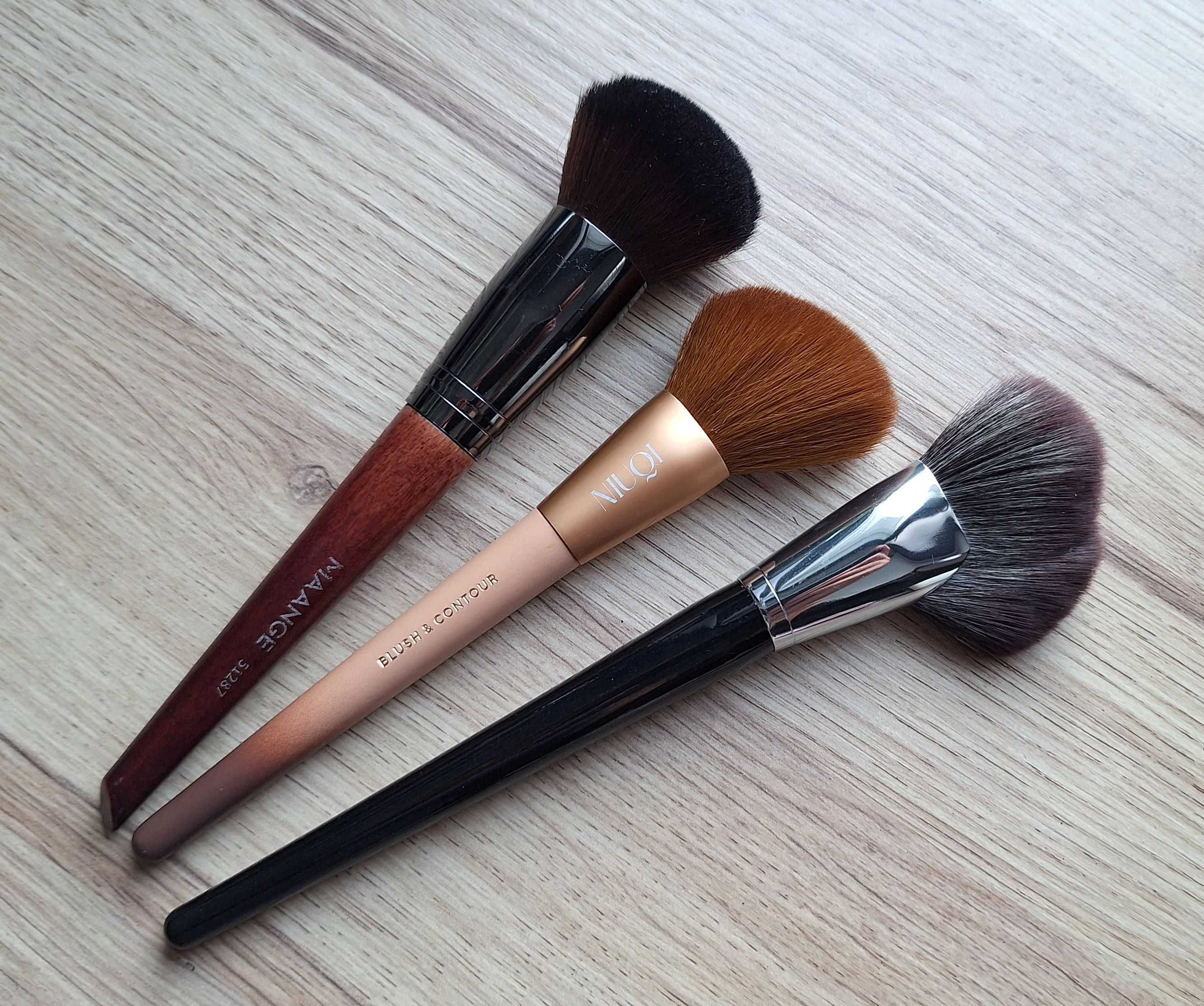 Pędzle do makijażu twarzy nowe