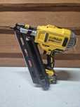 DeWalt Gwoździarka DCN692