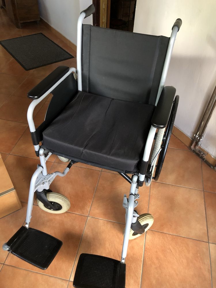 Wozek inwalidzki Vermeiren 708 Delight