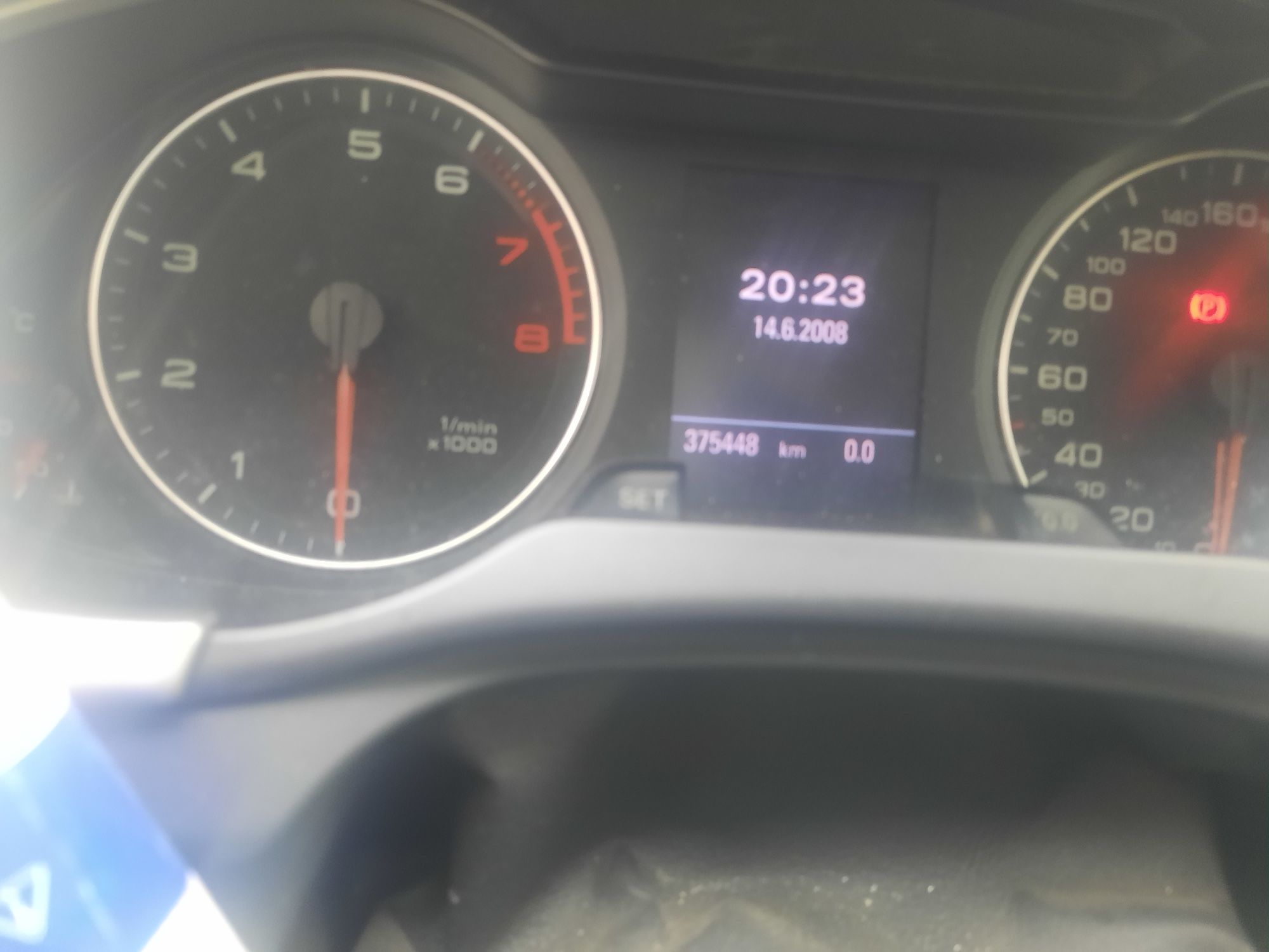 Sprzedam uszkodzone Audi a4 2009 r
