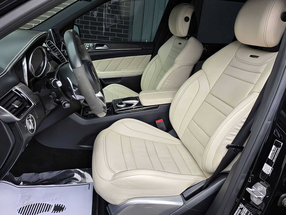 Mercedes-Benz GLS      2019