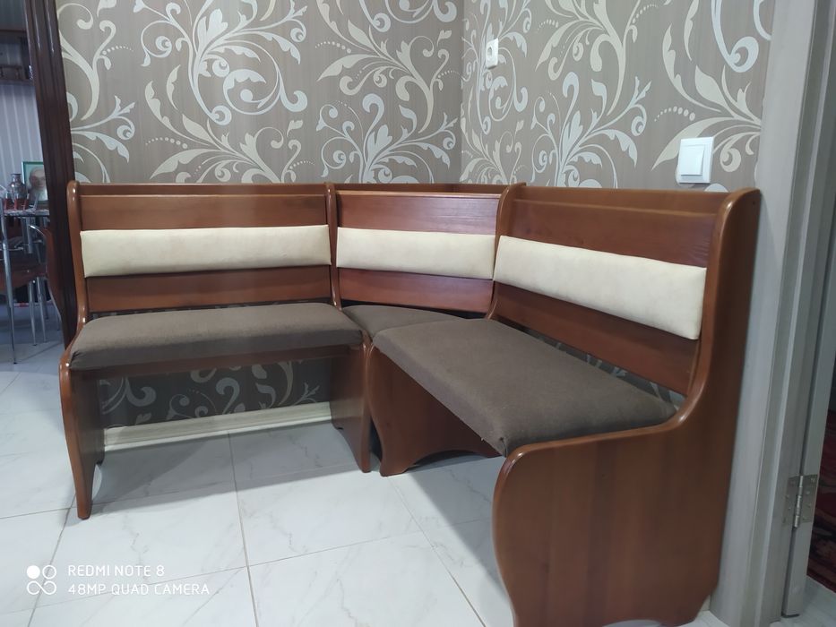 Стіл, стол, стіл кухонний, куточок кухонний, уголок кухонний