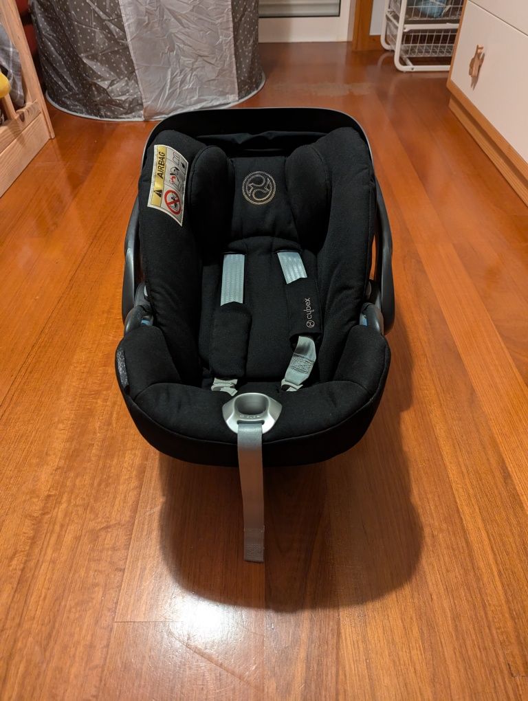 Cybex Cloud Z I-size Plus Deep Black
