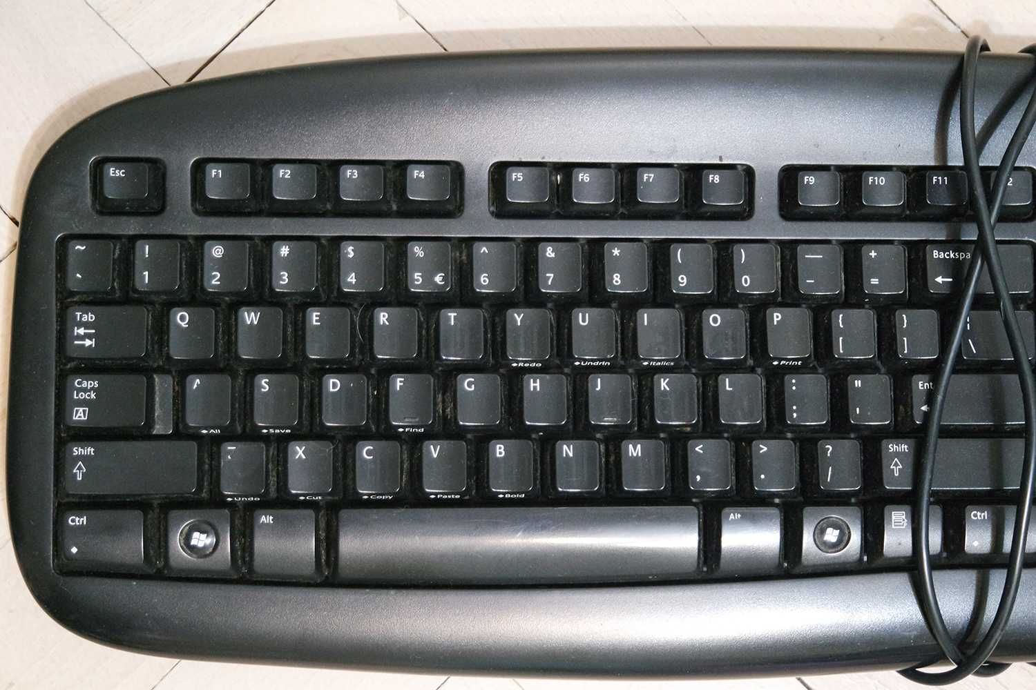 Klawiatura przewodowa Logitech v-su62