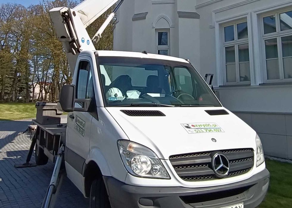 Podnośnik koszowy 21 m, Zwyżka Kraków,  wynajem z operatorem, wycinka