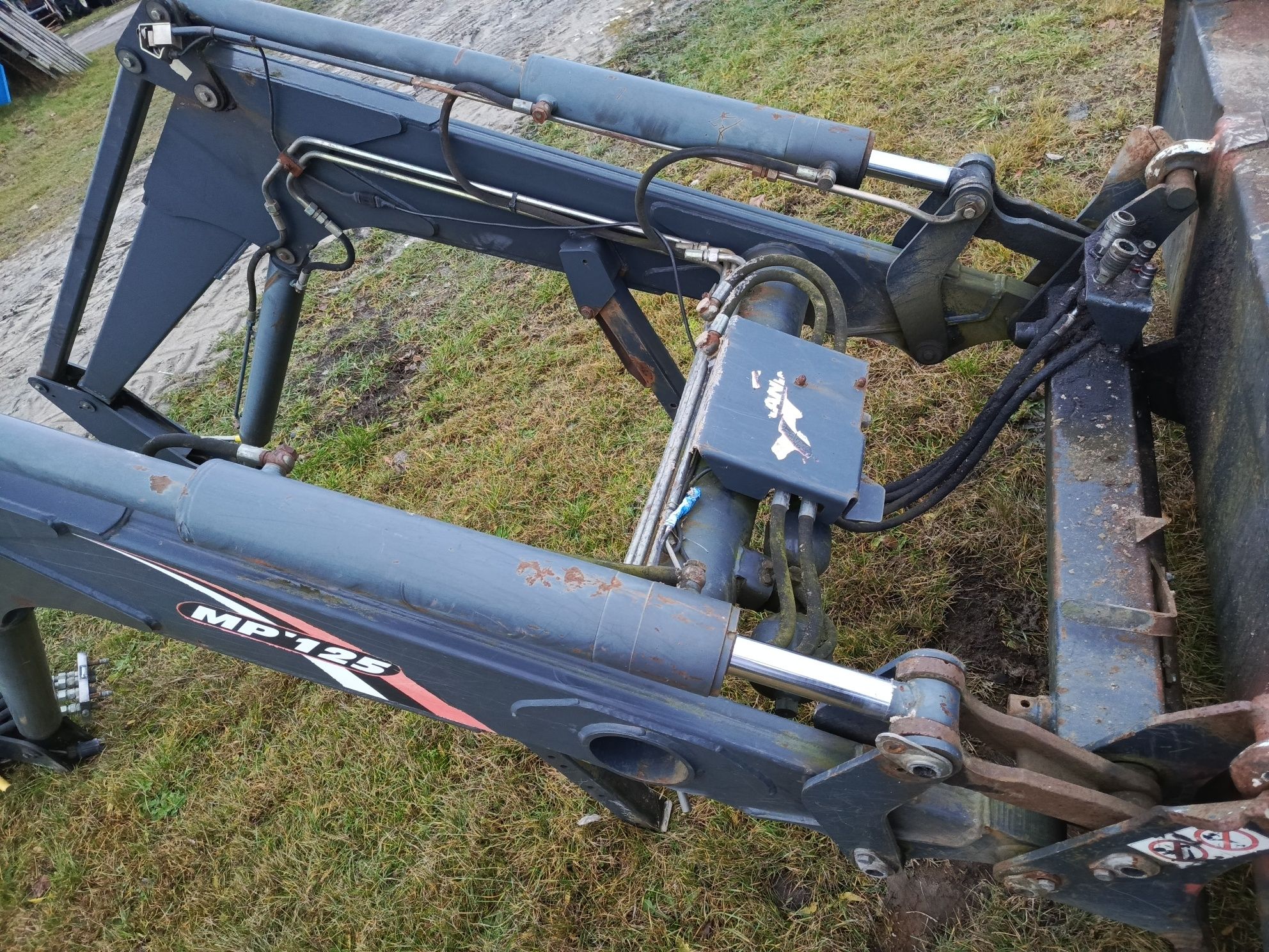 Ładowacz / Tur do ciągnika Renault Ares 630/ 640 / 620